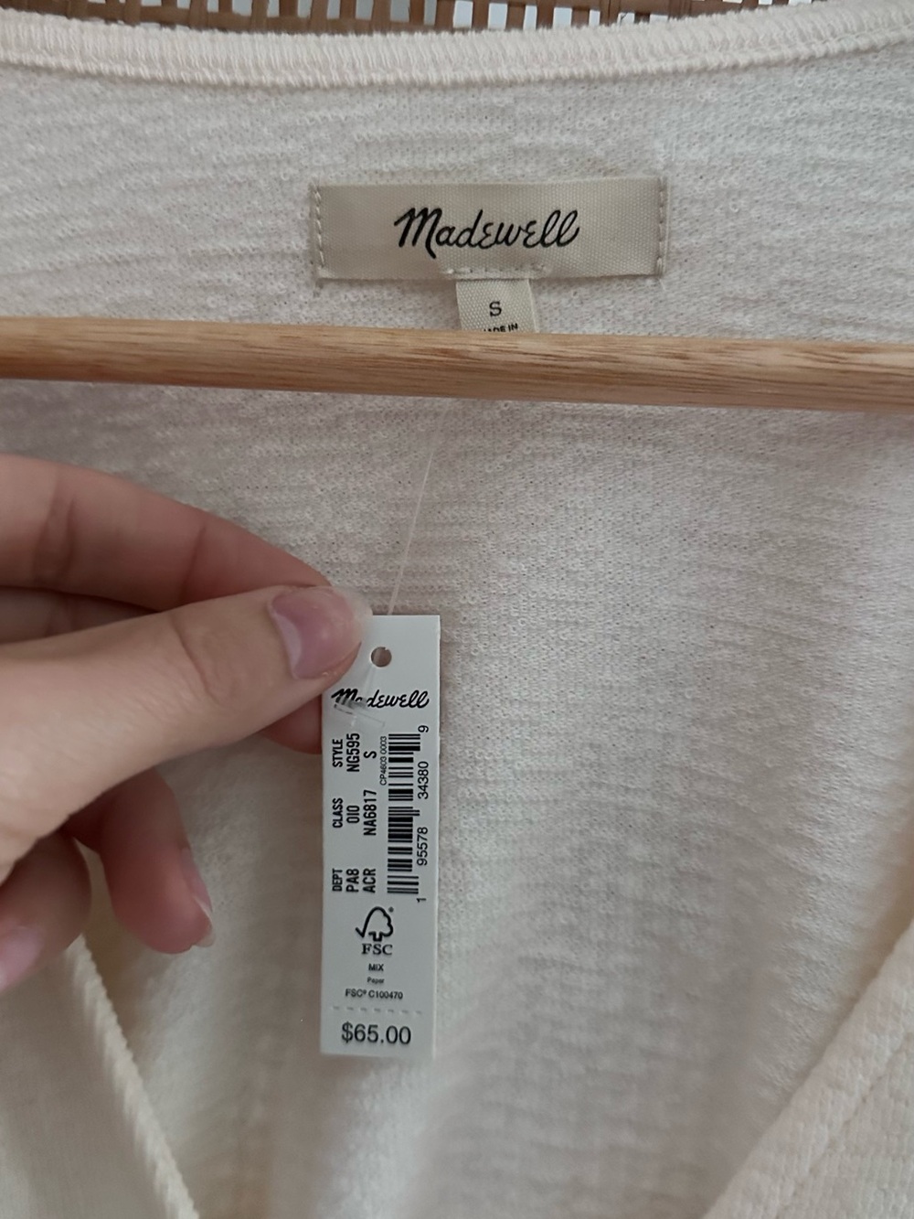 Madewell Cream Button-Front Cropped V-Neck Top - Picture 2 of 3